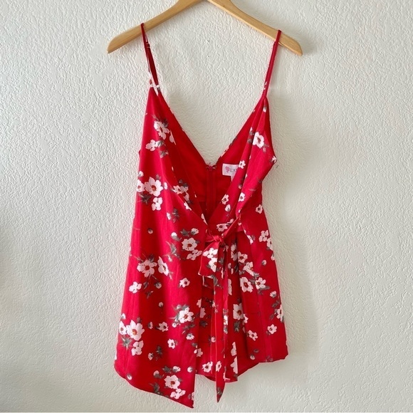 *L’atiste Amy Red Floral Faux Wrap Romper - Picture 1 of 5